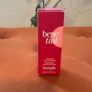 Benefit benetint